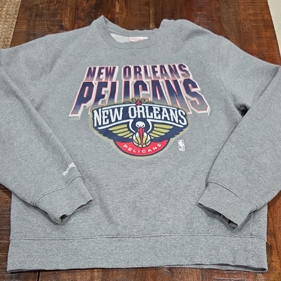 Mitchell & Ness Other - New Orleans Pelicans Basketball Gray Sweatshirt By Mitchell & Ness
